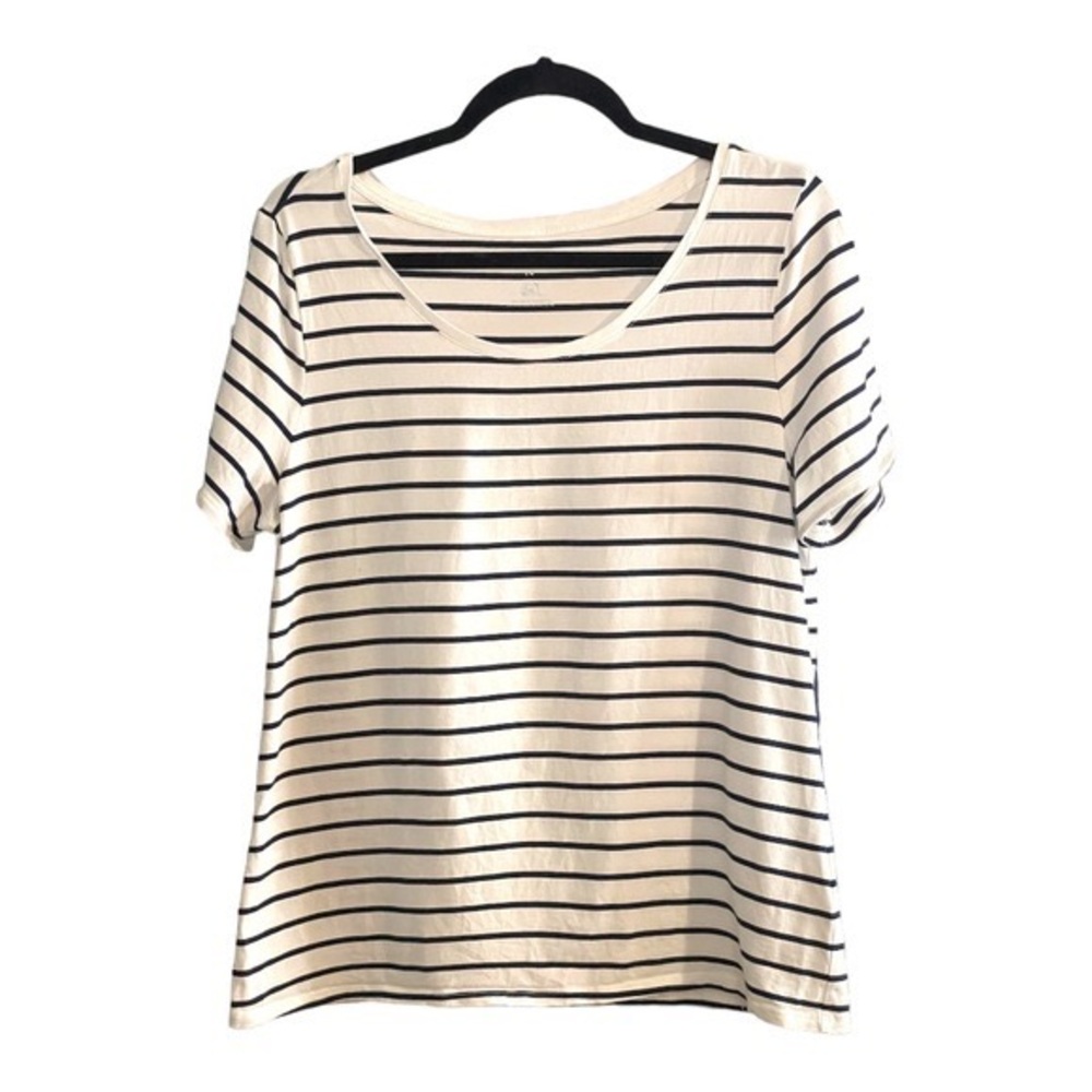 Reitmans Striped Short Sleeve Organic Cotton Tee White
Black Stripes
